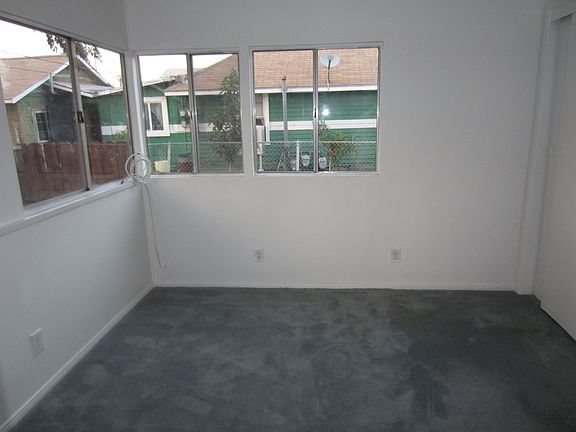 5th image of 142 S L St