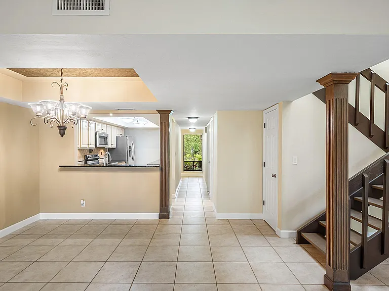5664 Santiago Cir — Photo 14