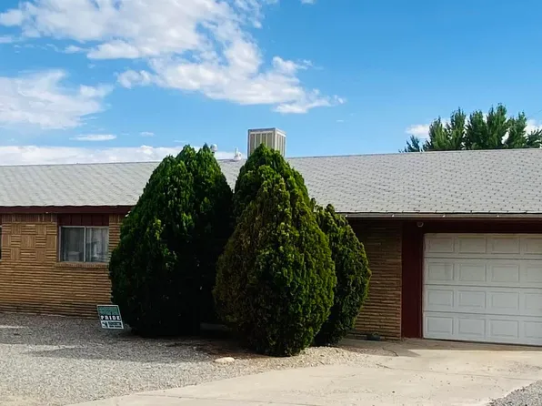 3805 Windsor Dr, Farmington, NM 87402