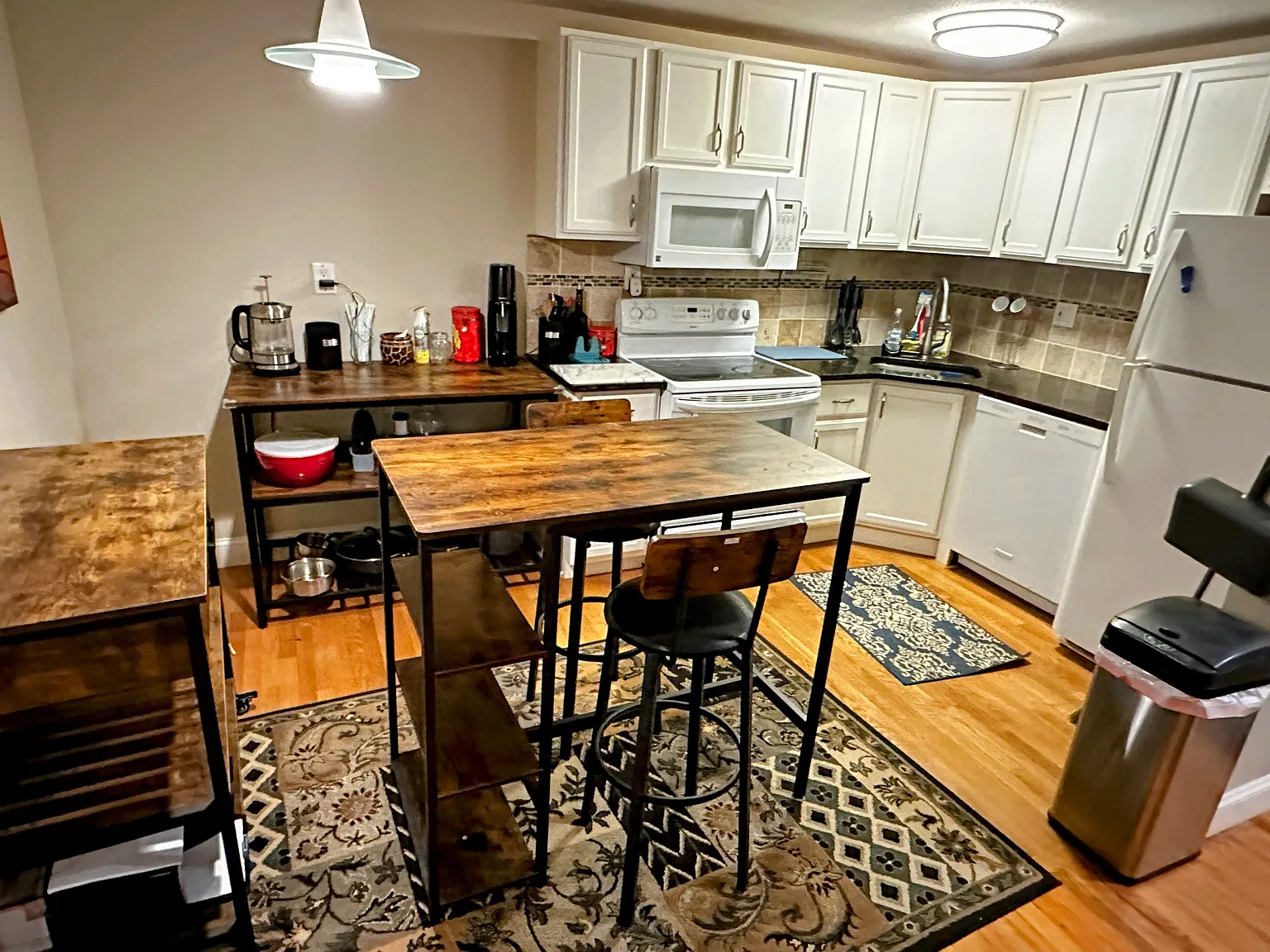 1 bed, 737 sqft, $1,550 — Photo 1