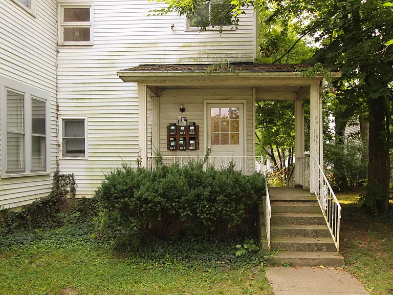 1517 W Main St #3 — Photo 3