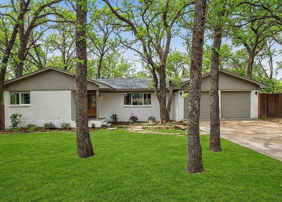 1st image of 4313 Wren Haven Dr