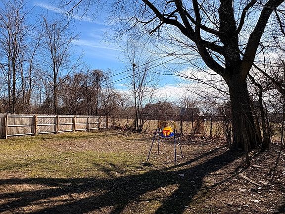 3rd image of 229 Central St