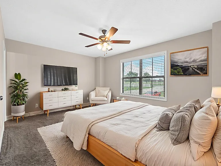 1000 Henry Place Blvd #901 — Photo 9