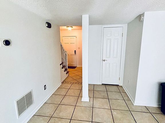 5th image of 3159 Reese Dr