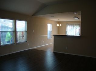9204 Goldenview Dr, Fort Worth, TX 76244