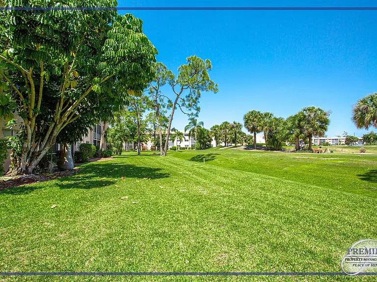225 Turtle Lake Ct #106 — Photo 31