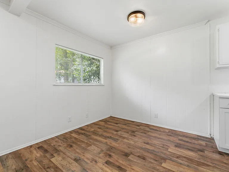 6601 Stonleigh Pl — Photo 5