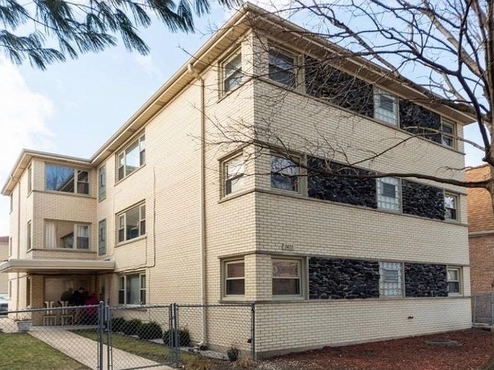1st image of 2422 N 77th Ave APT 3E