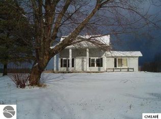 5260 Clarence Rd, Harrison, MI 48625