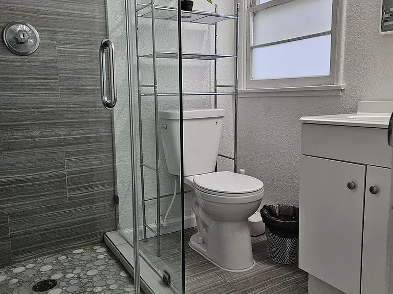 116 E Utah Ave — Photo 9