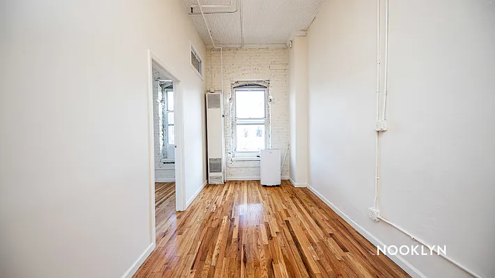 Rented by Nooklyn NYC LLC | media 35