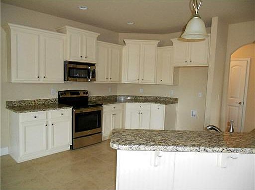 5th image of 15885 Walker Farms Ln