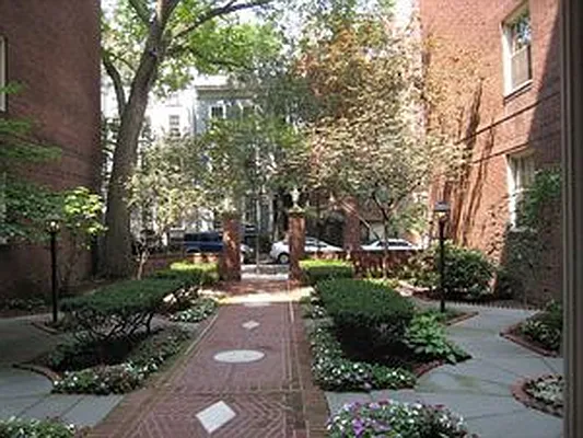 Sold by Douglas Elliman | media 8