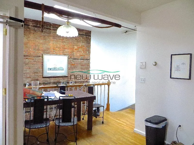 2 bed, 850 sqft, $3,900 — Photo 4