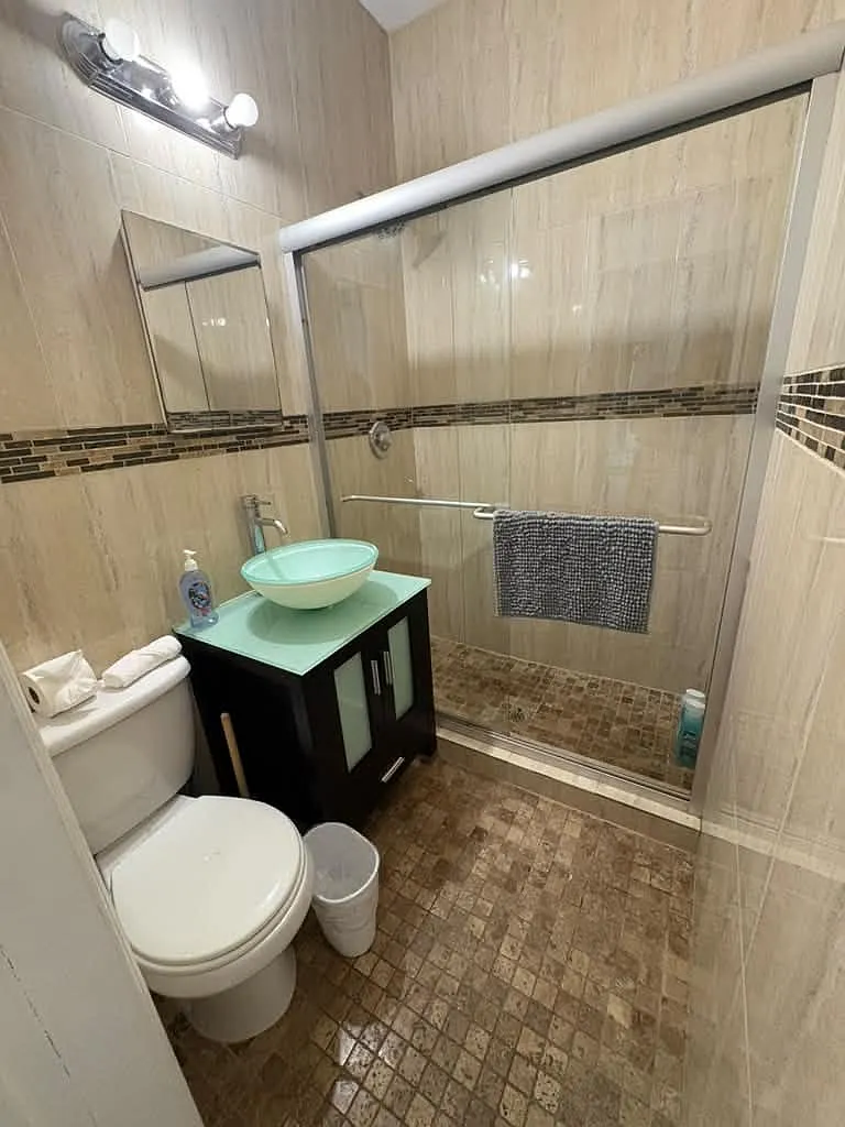 Studio, 400 sqft, $1,750 — Photo 3