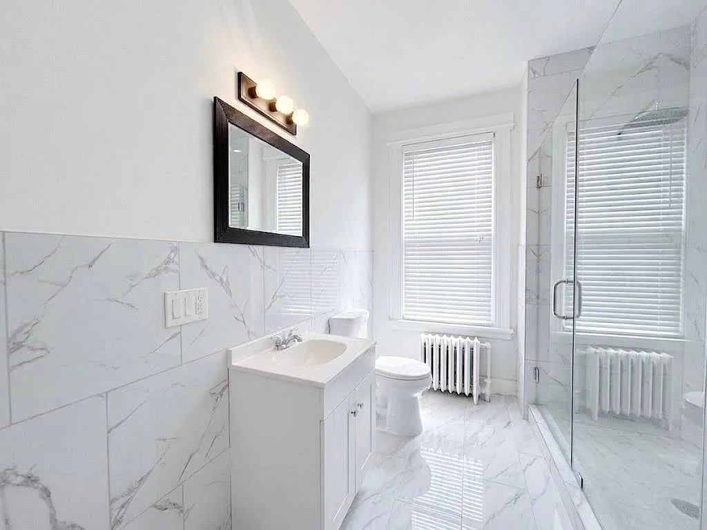 5 bed, 2.0 bath, $700 — Photo 4