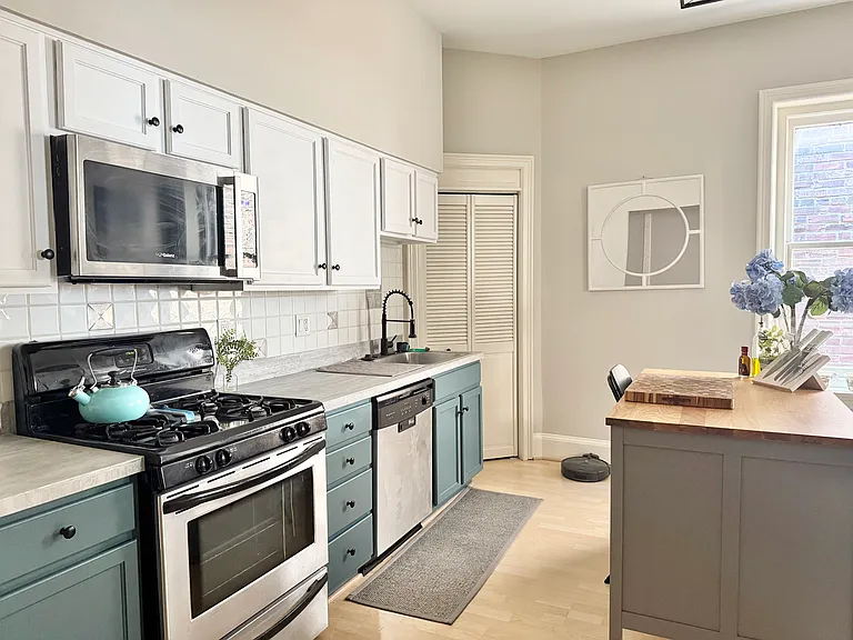 1033 Spruce St #301 — Photo 9