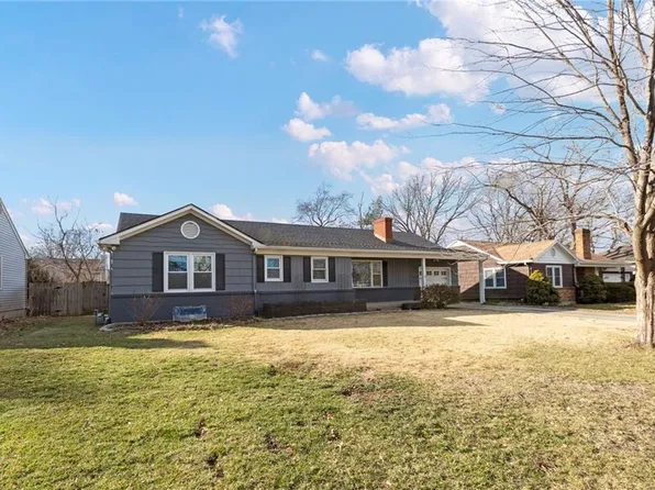 5732 Floyd St, Overland Park, KS 66202