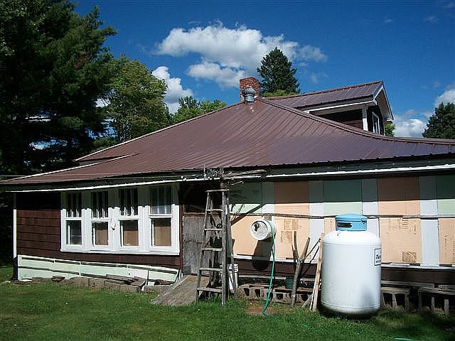 2nd image of 98 High St
