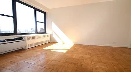 Rented by Manhattan Realty Group