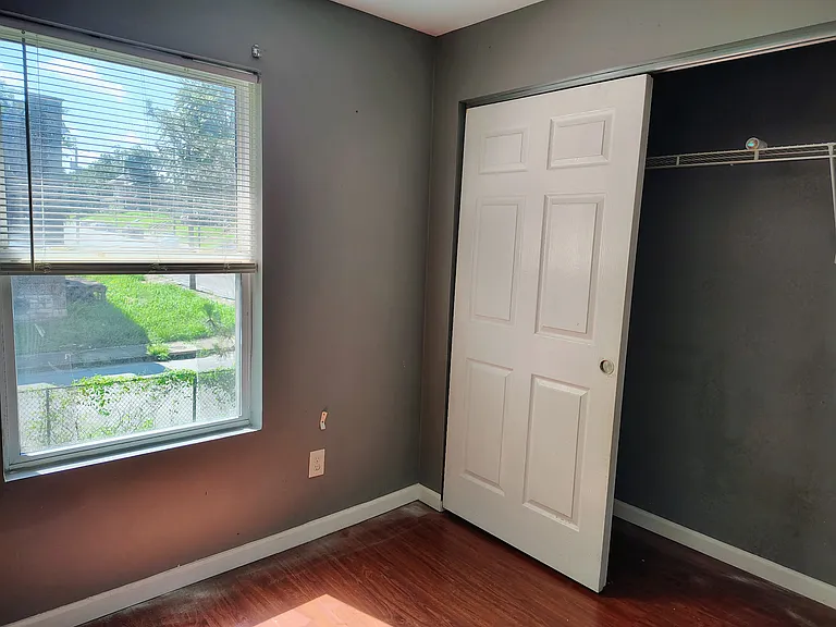 5975 Julian Ave #5975 — Photo 10