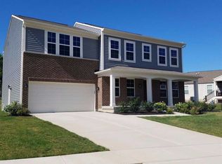 875 Grande Oaks Dr, Morrow, OH
