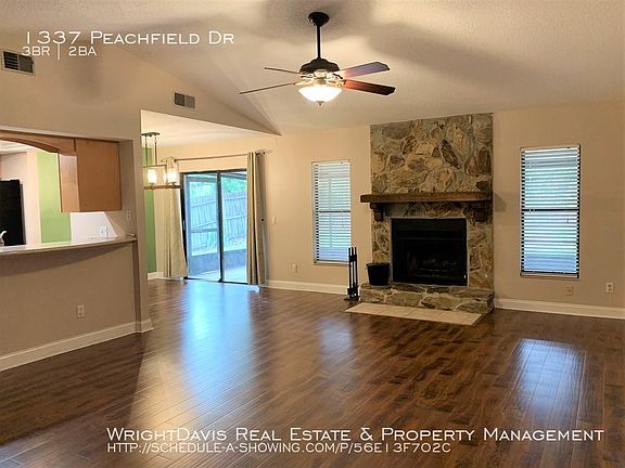 3rd image of 1337 Peachfield Dr