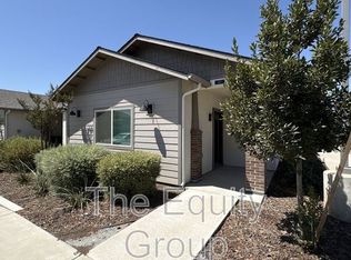 518 S Summit St #101, Visalia, CA 93292