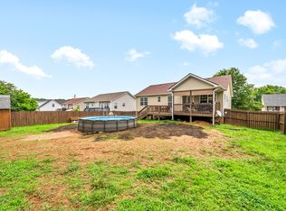 3402 Queensbury Rd, Clarksville, TN 37042