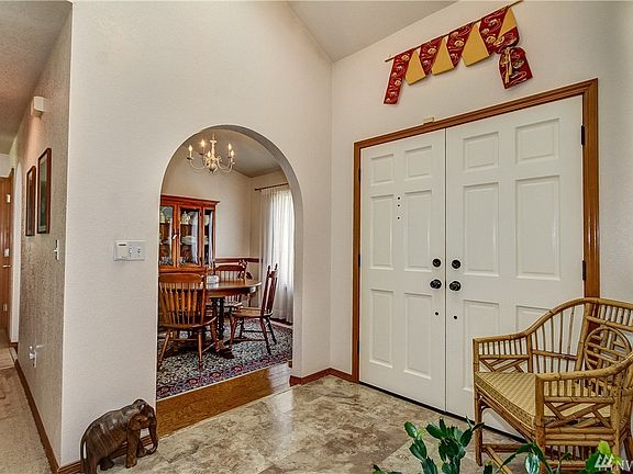 3rd image of 12006 209th Avenue Ct E