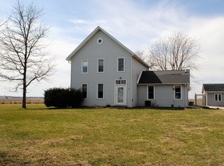 1261 Robbins Rd, Amboy, IL 61310