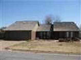 3013 Eagle Ln, Enid, OK 73703