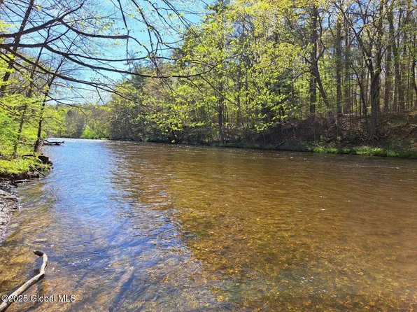 L18 State Route 313, Cambridge, NY 12816