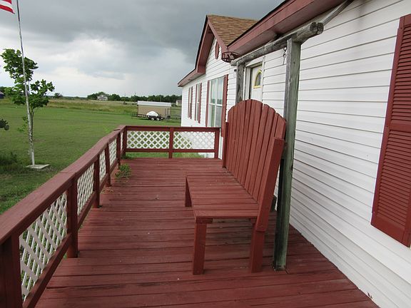 4th image of 104 County Road 4025