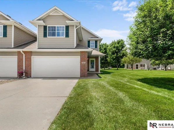 17517 Franklin Plz, Omaha, NE 68118
