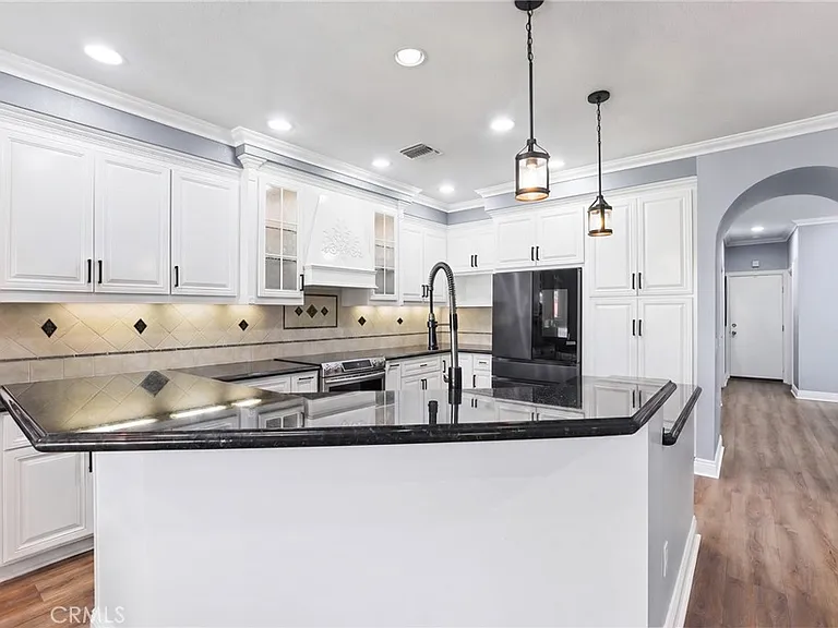 52 Touraine Pl — Photo 13