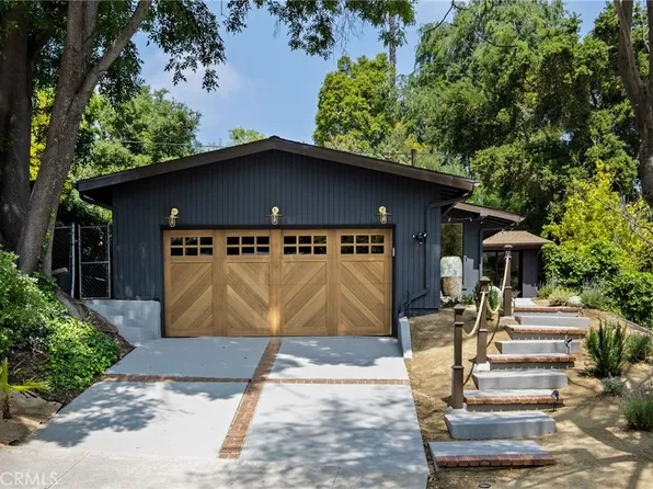 22261 Ybarra Rd, Woodland Hills, CA 91364