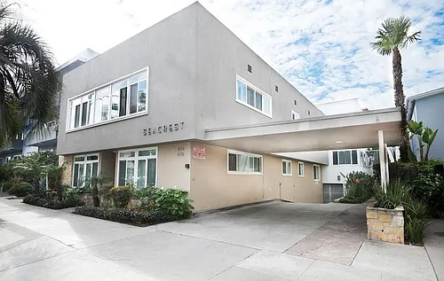 1174 E Ocean Blvd Photo 1