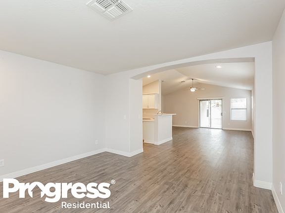 5th image of 10770 W Edgemont Ave