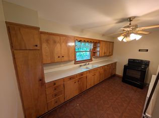 206 3rd Ave E, Cresco, IA 52136