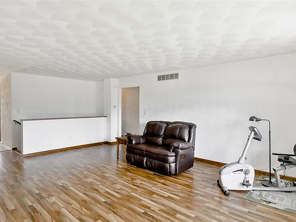 4th image of 5503 Wynmere Dr