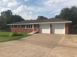 709 Washita Ave, Mountain View, OK 73062