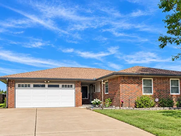 4310 Oakcrest Ave, Enid, OK 73703