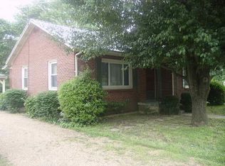 900 Sycamore St, Lafayette, TN 37083