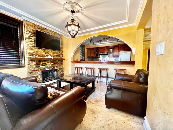 21-15 46th Ave #1A, Long Island City, NY 11101