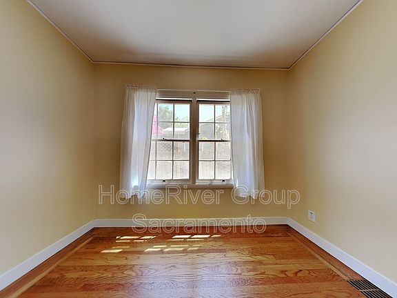 4th image of 2903 Carolyn Way