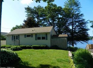8 Wrightson Dr, Thompson, CT 06277