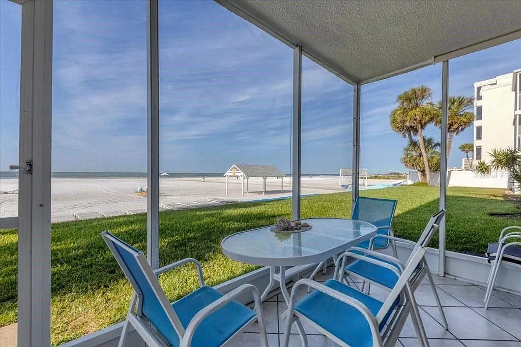 1 bed, 1.0 bath, 757 sqft, $8,070 — Photo 1