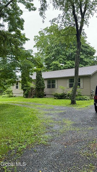 3rd image of 39 Lower Flat Rock Road
